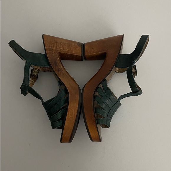 Jeffrey Campbell Crown Green Leather T Strap Wooden Heels Platform Clog Sandal 7 - Picture 9 of 9